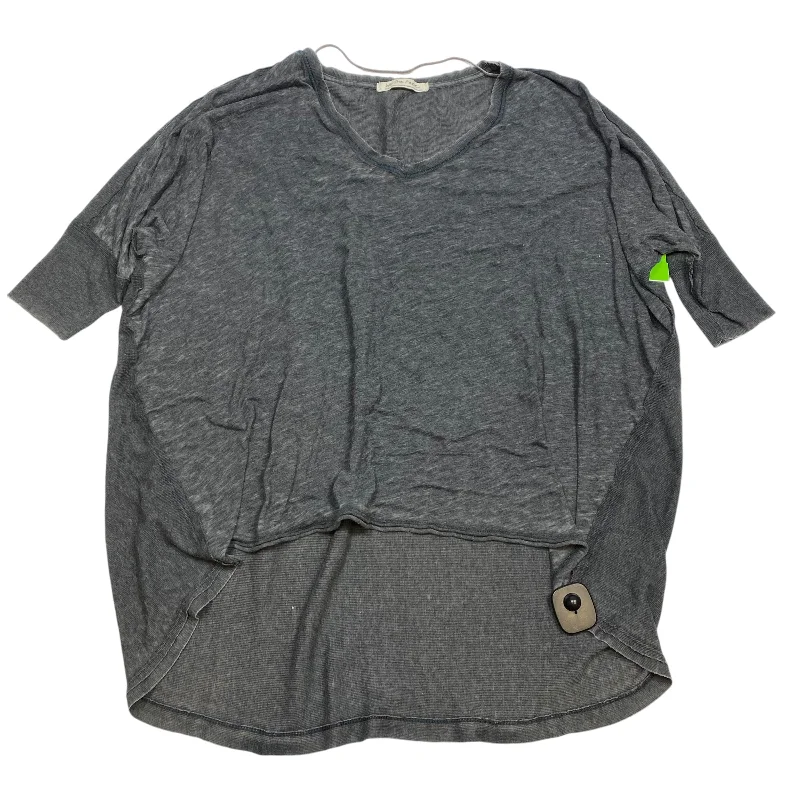 Top Short Sleeve By We The Free In Grey, Size: S