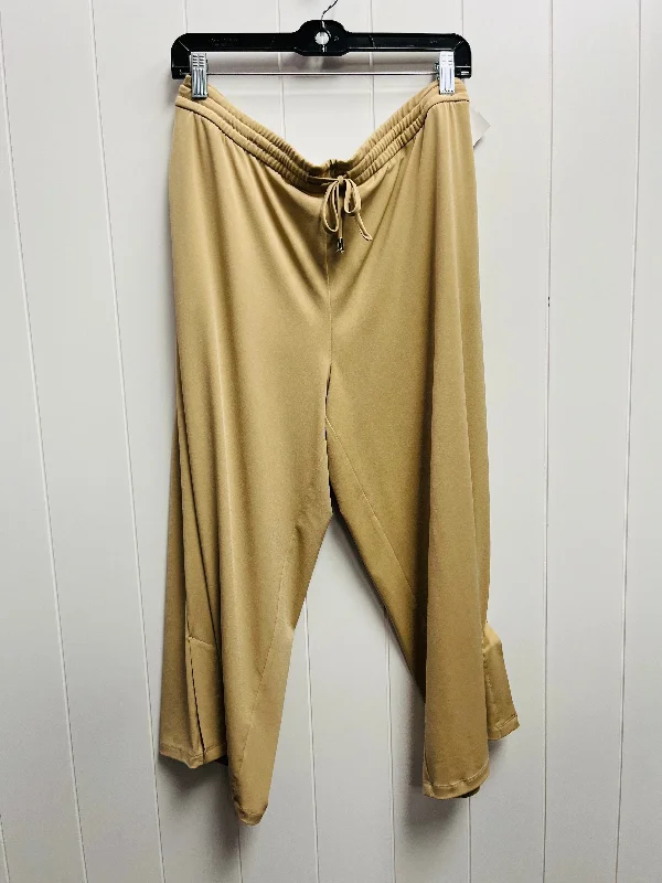 Tan Capris Susan Graver, Size L