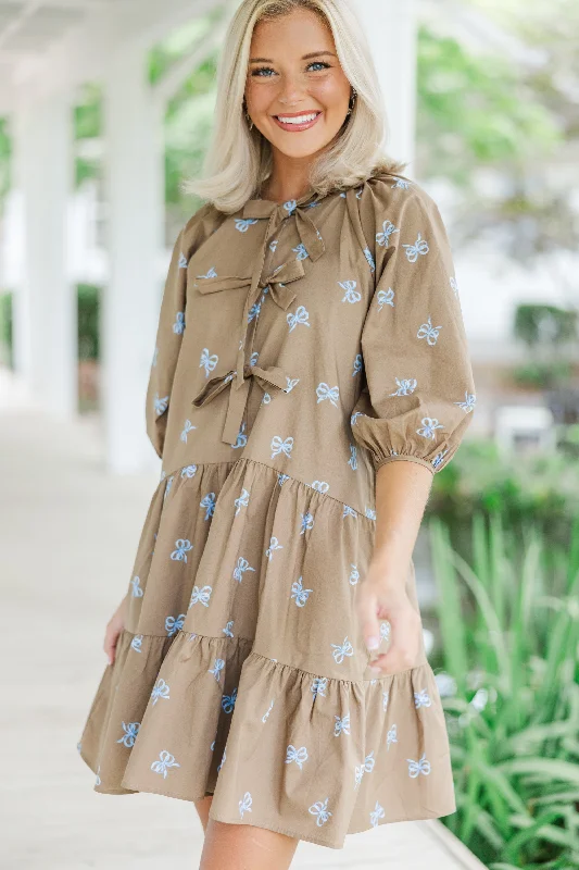 Start Your Day Brown Bow Print Dress