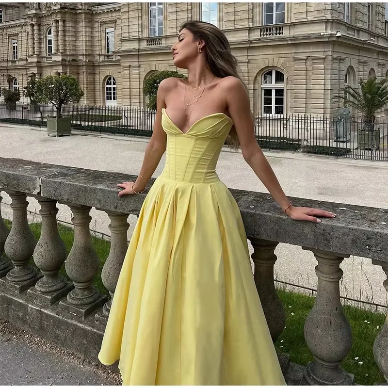 Chic Sleeveless Backless High Waist A-line Gown 2024 Lady Fashion Party Robe Elegant Yellow Women's Strapless Pleated Long Dress